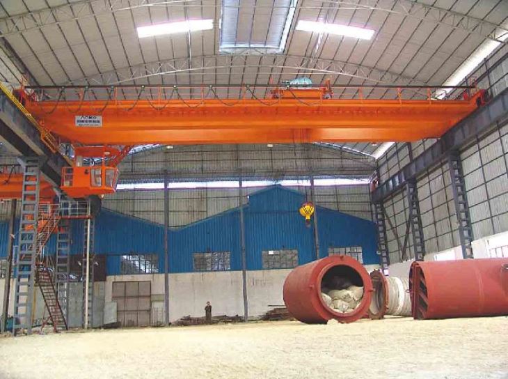 QD skladový mostný žeriav 55 ton