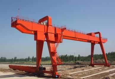 Automatický portálový žeriav s dvojitým závesom 80T 10T